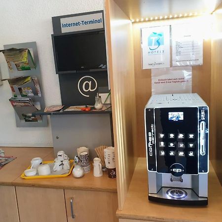 T3 Budget Berlin Хенигсдорф Екстериор снимка